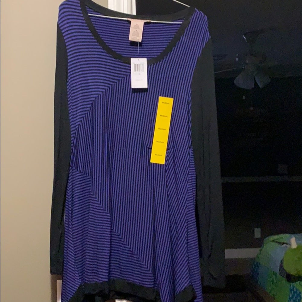 Blue/Black Long Sleeve Top